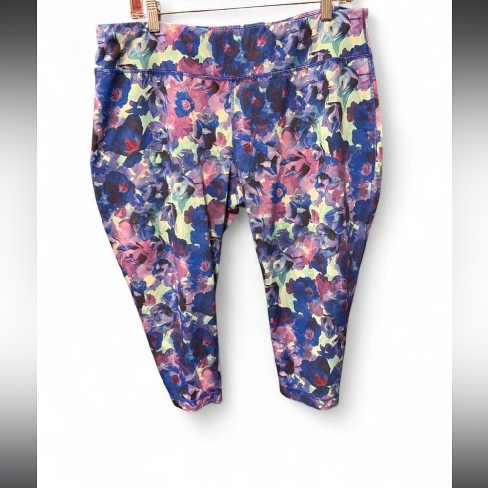 Danskin Now Floral Capri Leggings Womens xl